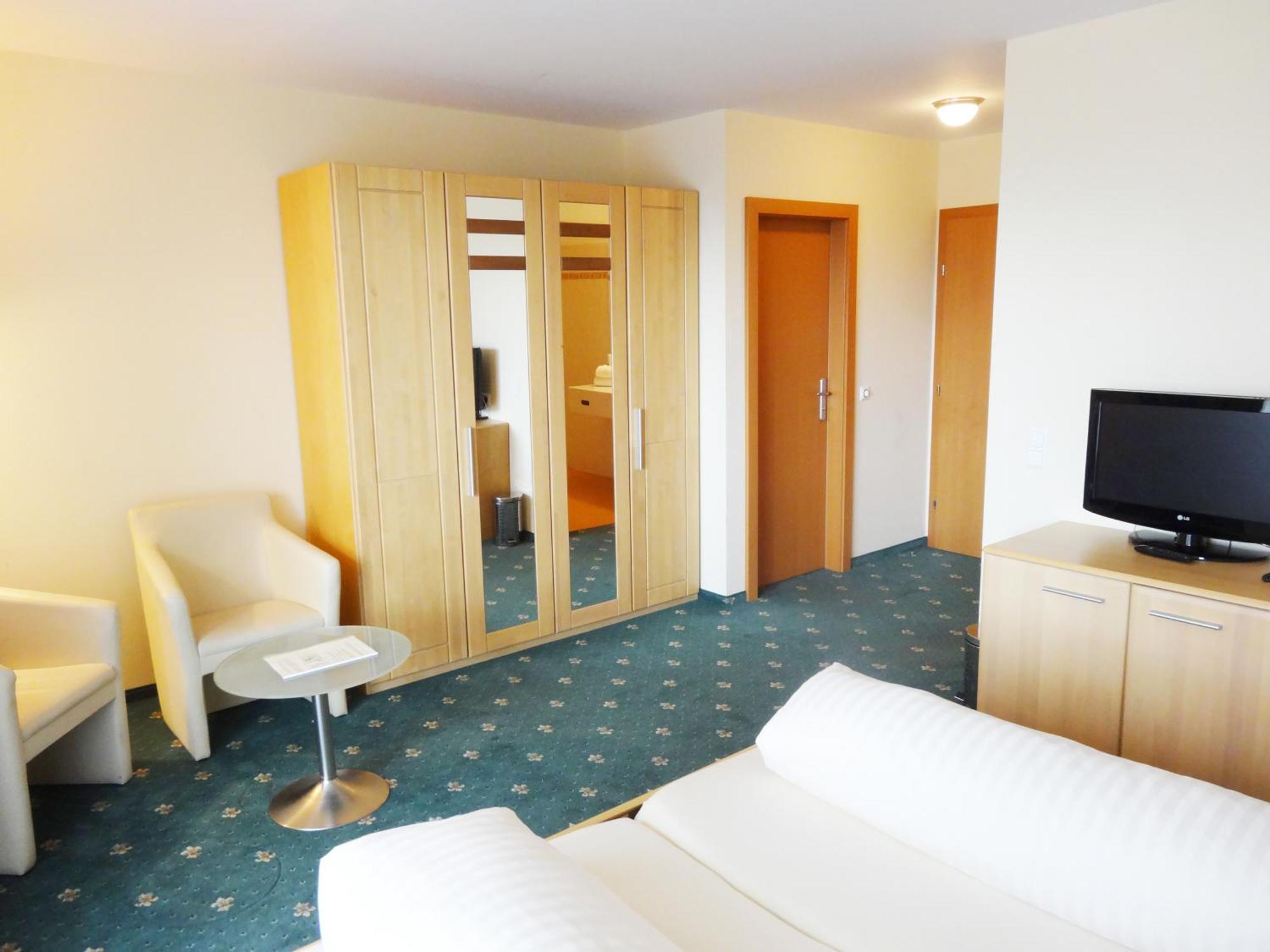 Landhotel Kreinerhof Mollbrucke Номер фото